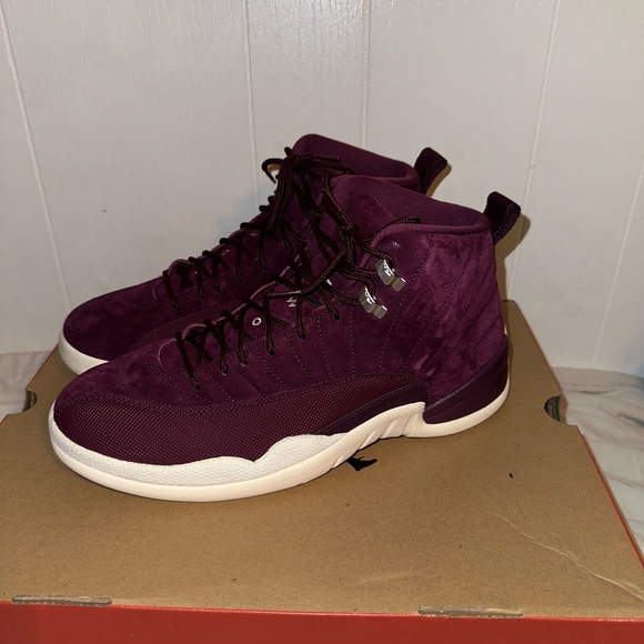 bordeaux jordan’s 12 retro - Picture 3 of 7